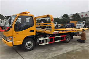 西岗区哪里有拖车服务