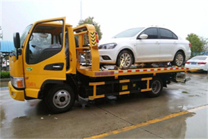 西岗区附近拖车救援24小时服务热线