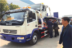 西岗区汽车道路救援拖车价格